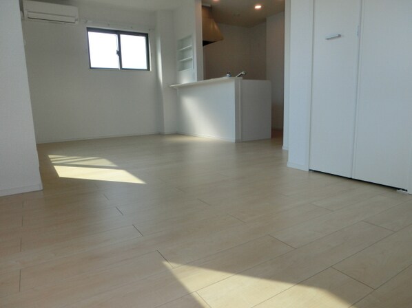 エスペランサ中仁野Ⅲの物件外観写真